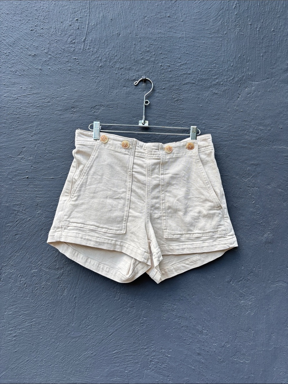 Anthropologie Pilcro The Kit Regenerative Cotton Shorts
Size 28 - Picture 6 of 17